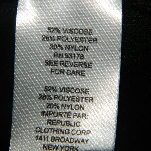 Tahari V Neck Short Sleeve Pullover Sweater Size M  (D10) - Picture 4 of 5